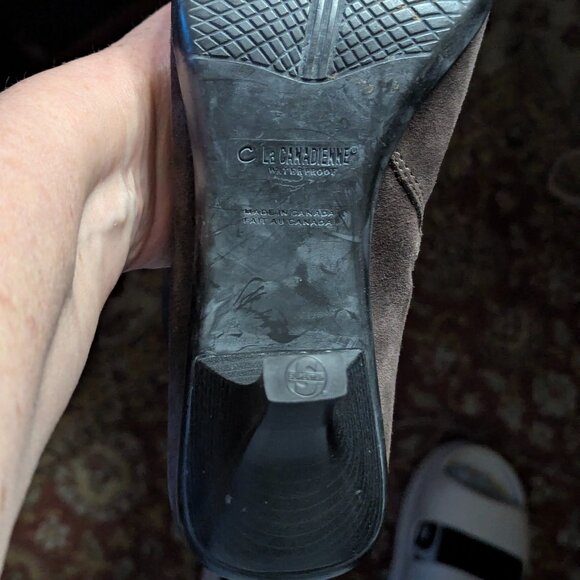 Boots La CANADIENNE Brown Suede 3" heel 9M EUC RE-LIST - Heel Cap Replaced - Picture 12 of 12